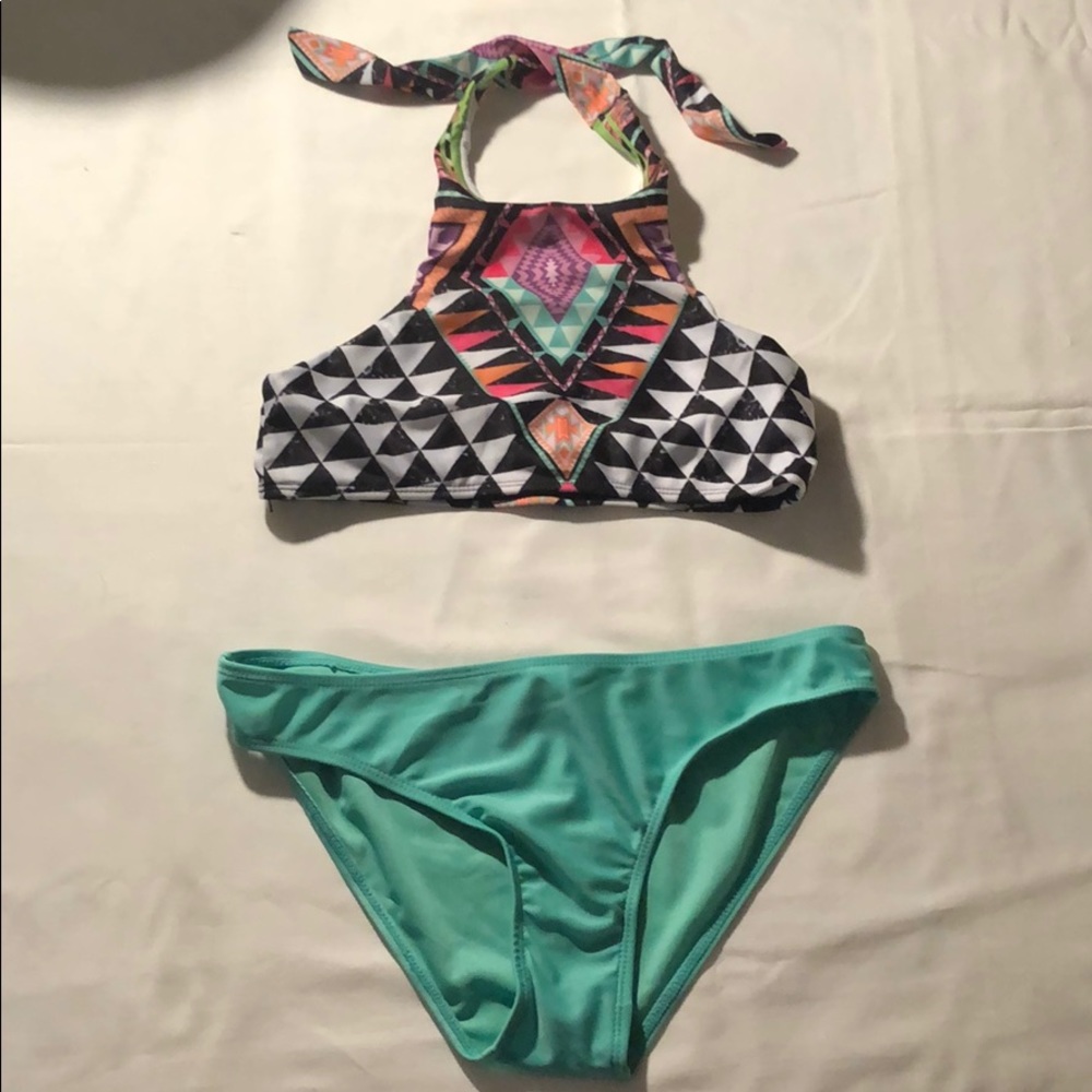 NWOT Small Bikini, never worn, protective liner